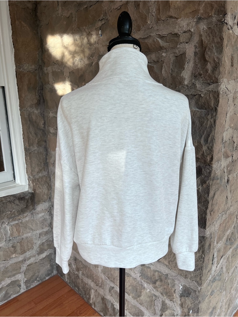 EUC Varley size XS Hawley Quarter-Zip with Gold Hardware - Picture 9 of 16